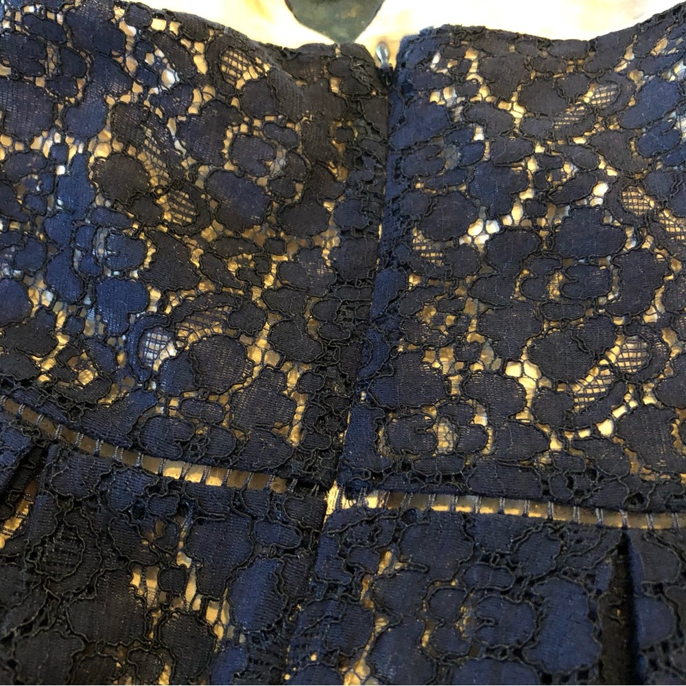 Beautiful and sexy lace dress size 12 - Picture 7 of 13